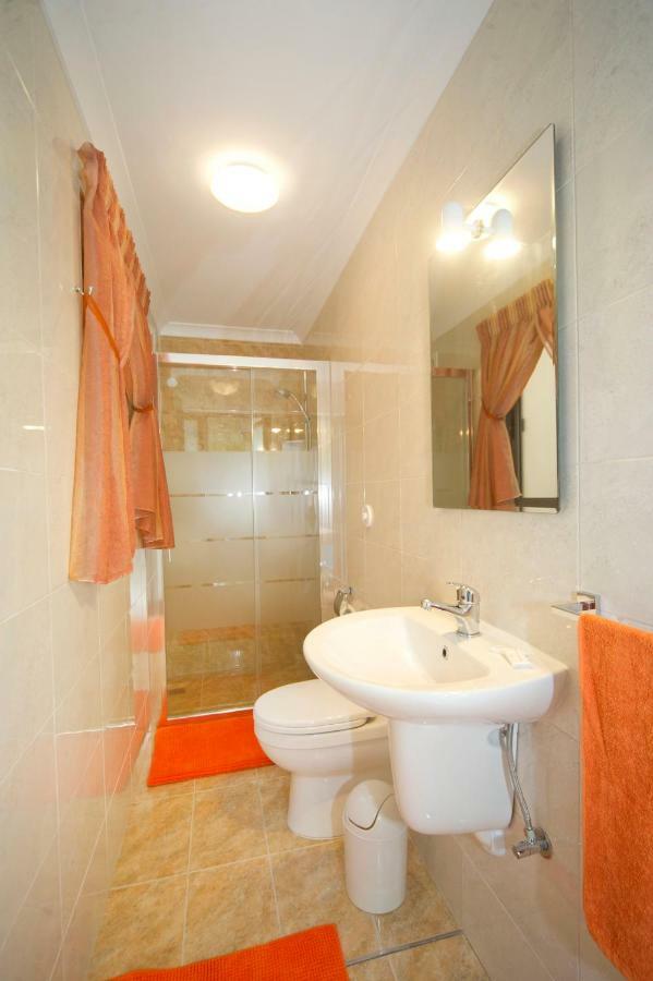 Sliema Duplex 1 Bedroom Apartment - Sleeps 4 Exterior photo