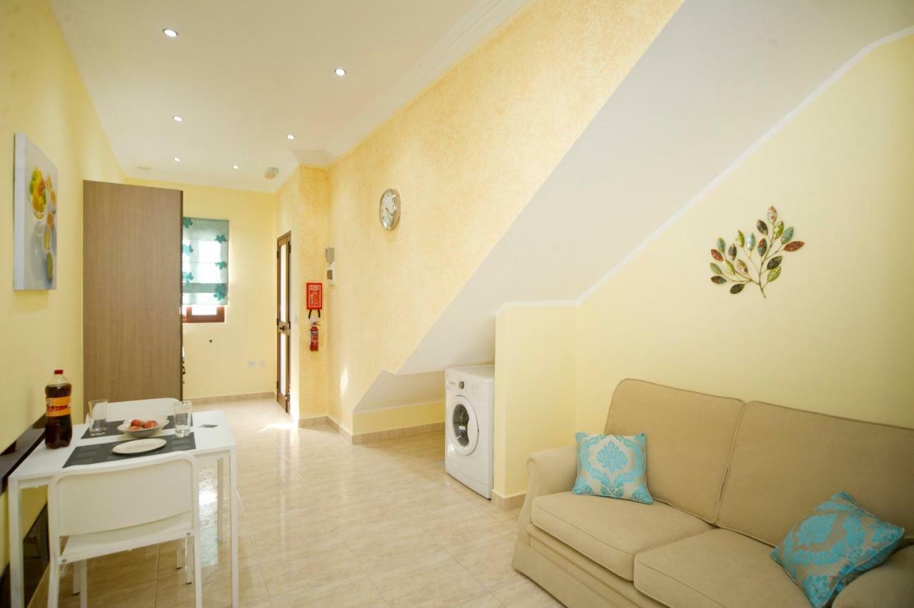 Sliema Duplex 1 Bedroom Apartment - Sleeps 4 Exterior photo